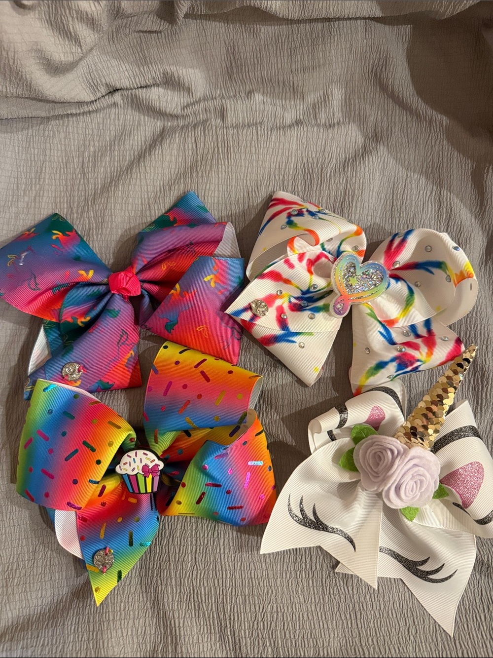 JoJo Siwa Rainbow Multi-Color Hair Bow Bundle and Unicorn Bow